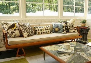 sofa bantal batik 300x210